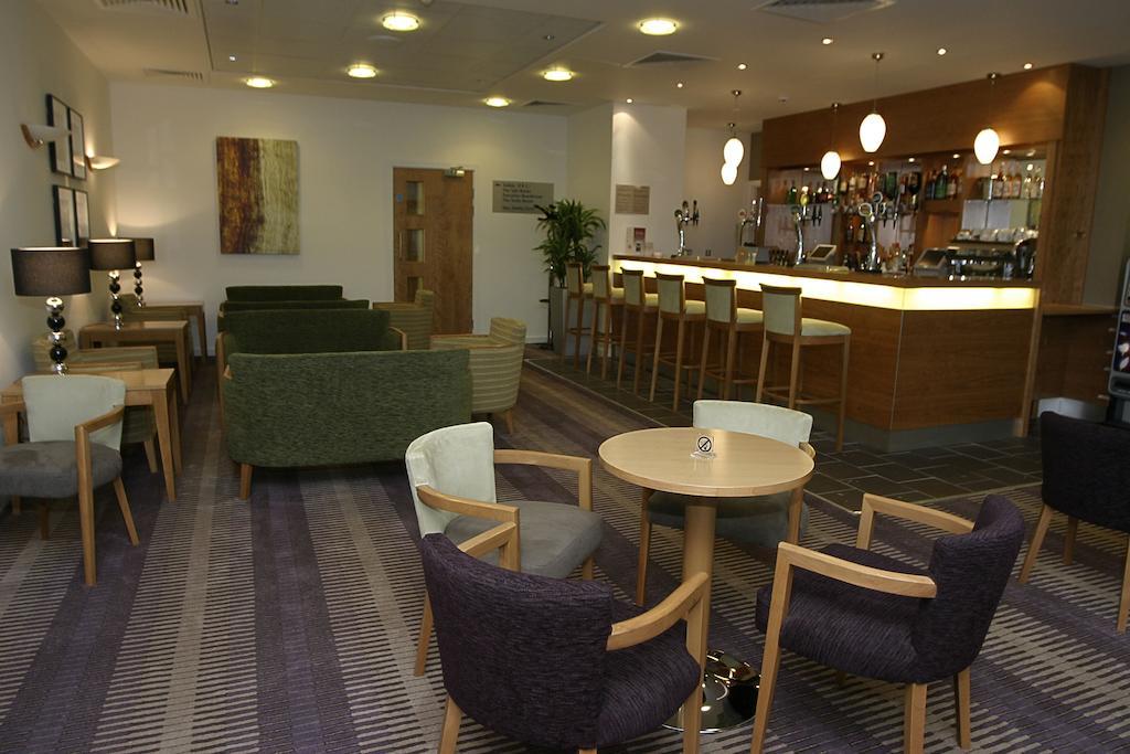 Hotel Ramada Plaza Wrexham Restaurant foto